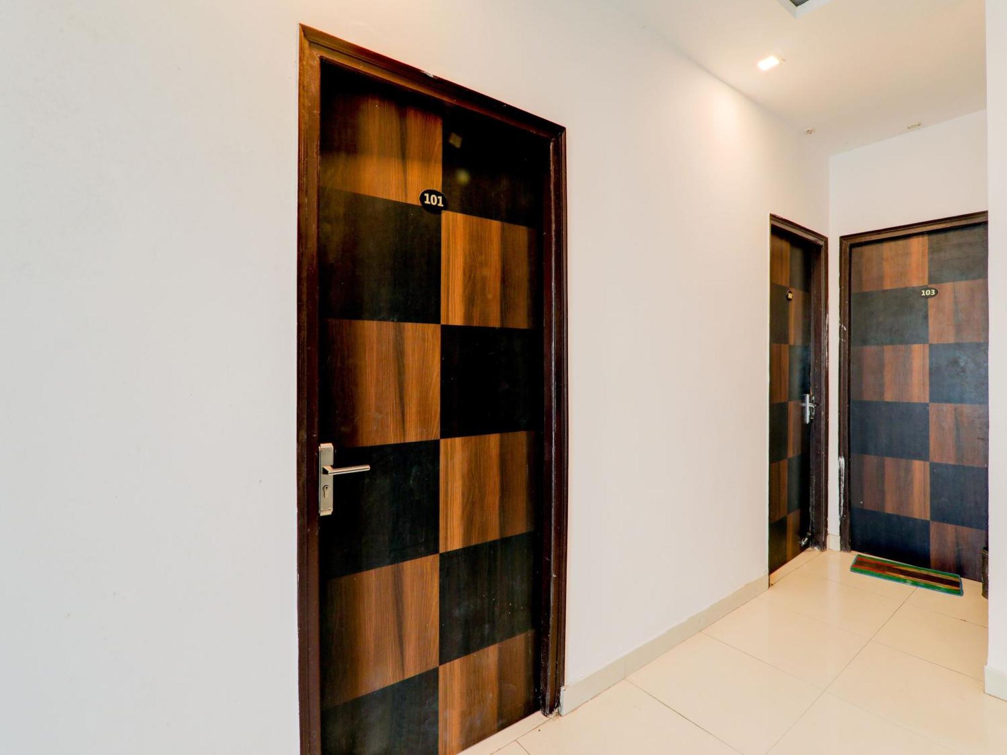 Super Collection O Kiara Guest House Лакхнау Екстер'єр фото